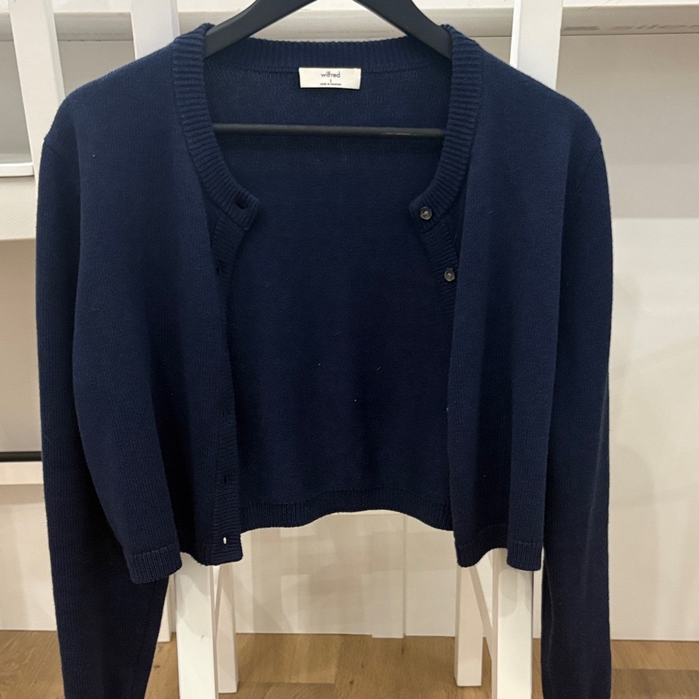 Aritzia Wilfred Like new Navy Cropped Button-Front Sweater Size small
